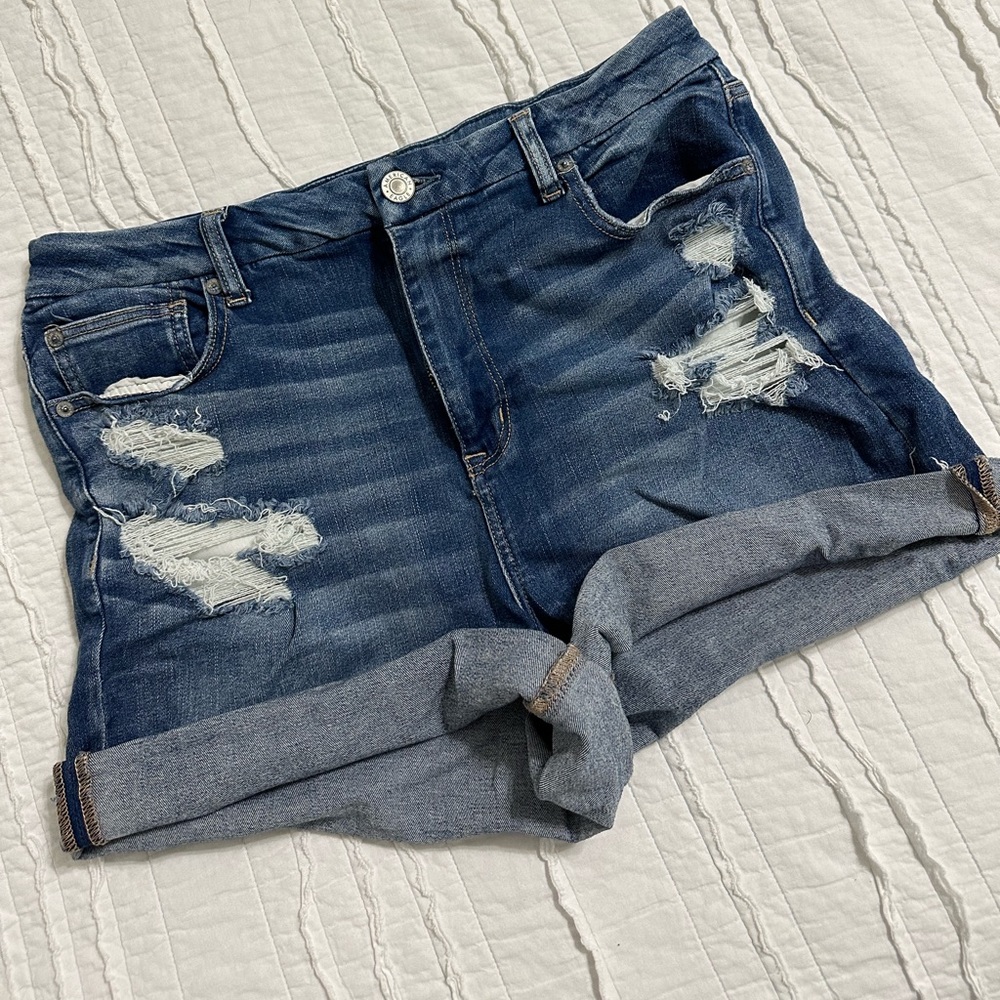 American Eagle Women’s Curvy Hi-Rise Shortie